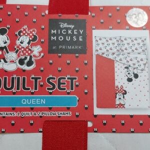Disney Mickey Mouse Quilt Set - Red and White